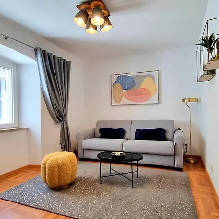 Etal Luxury Apartment